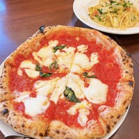 トラットリア イル レガーロ - 