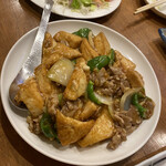 明月 - 厚揚げ焼き、生姜が効いていてめっちゃ旨し！