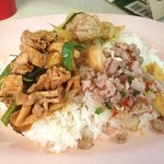 タイ屋台 racha - 日替わり三種！レッドカレーあえやココナッツミルクあえ