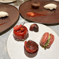 ERUTAN RESTAURANT BAR - 