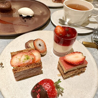 ERUTAN RESTAURANT BAR - 