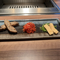 焼肉うしごろ 新宿三丁目店 - 