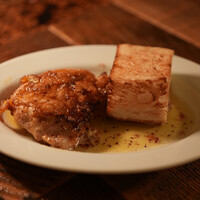 カルネジーオ イースト - 