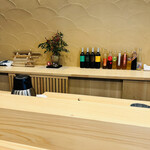 せん心 - カウンター内も清潔。