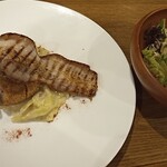 み乃家 - 料理写真:カツレツとバラ肉グリル。これ850円なんだぜ