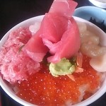 まぐろレストラン - 五色いくら丼(201306)