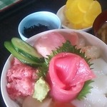 まぐろレストラン - 海鮮丼(201306)