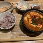 Mame To Mochi - 純豆腐（スンドゥブ）定食