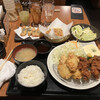唐揚げ食堂 ごいち - はーふ&はーふ定食(鶏モモカツ、鶏天)、塩唐揚げ、若鶏の梅しそ竜田、やみつき塩キャベツ、グリーンスムージー、烏龍茶