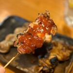 立川やきとん - ◇とりもも¥176(特製みそ)…もも肉がちゃんと美味しいので…  塩・たれ・特製みそ、どれでも美味しい！