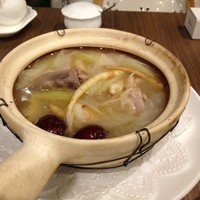 中国料理 桃李 - 鶏肉と朝鮮人参の薬膳の煮込み