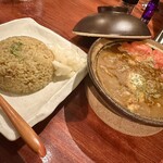 橋本屋 - チキンカレー芳醇1辛+トマト増し