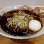 駅前やっぱ食堂 - 煮干しラーメンのアップ