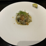 齋華 - 鮑麺　下に肝ソース