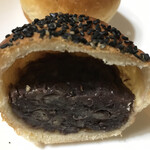 もりの下のパン店 - 断面図