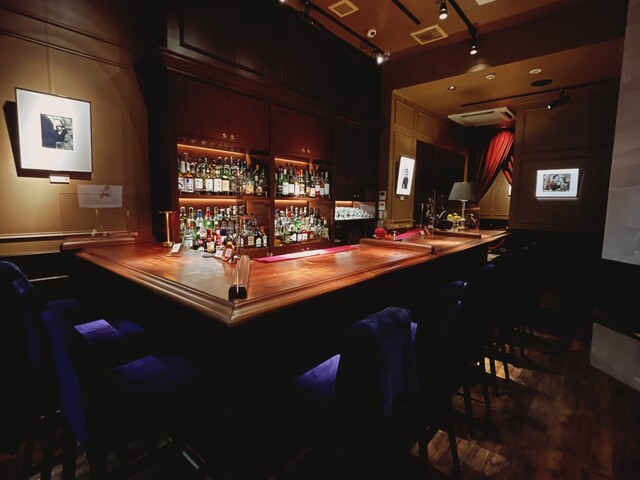 座席 : ザ バー カサブランカ ギンザ (THE BAR CASABLANCA GINZA) - 銀座/バー | 食べログ