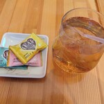 ボーノ - ジンジャーエール 350円　チョコはオマケ