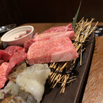 焼肉トラジ - サシがいい感じ