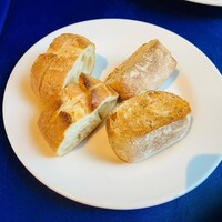 オッティモ・シーフード・ガーデン 新宿店 - パンの盛り合わせ