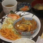 Gohanya Anshante - 日替り定食(煮込みハンバーグ)