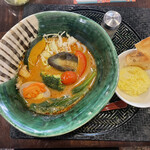 ニューデリー - ココナッツ風味の辛口カレーうどん ライス付き