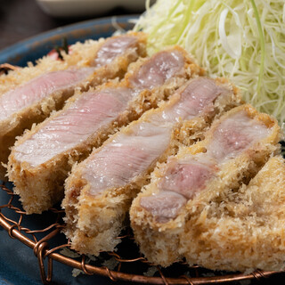 Our specialty tonkatsu made with rare breed pork and aged pork is simply exquisite.