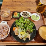 やさいの王様 - 寒い冬にほっこり！若鶏のみぞれあんかけ（本日のお肉料理定食）