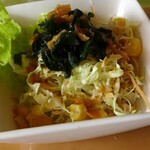 シュガーポット - オムライスのサラダ