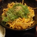 中も津屋 - 日替り定食＝ホルモンうどん