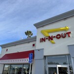 IN-N-OUT BURGER - 