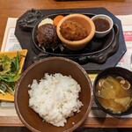 Sumiyaki Hambagu Kazu - 炭火焼きミニハンバーグとカニクリームコロッケ¥1200-