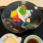 山玄茶 - サラダ感覚でいただくお造り。