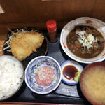 やまどん - もつ煮込み定食(アジフライ・ネギトロ付き)   1150円