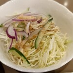Hakushaku - 紫玉ねぎ入ってるサラダって好き！