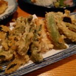 掌 - 春の天ぷら盛り合わせ