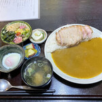 Izakaya Piku Asano - ランチ 三元豚の厚切りポークステーキカレー（ライス普通盛）