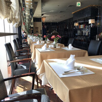 全聚徳 新宿店 - 店内