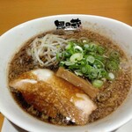 越後秘蔵麺 無尽蔵 - 「黒醤油らーめん」着丼＼(^o^)／