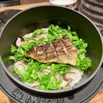 Kuzushi Kappou Yobanashi - 鯖ときのこの炊き込みご飯