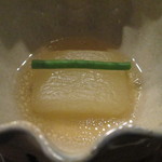 広尾 一会 - 冬瓜の炊き合わせアップ