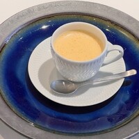 アーティショー - オマール海老のスープカプチーノ仕立て