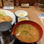 かつQ - とん汁と漬物と、魅惑のタルタルさん