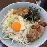 Ramen Kojimaru - まぜそば　野菜、卵黄サイド