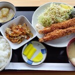 彩葉茶屋 - 料理写真:ジャンボエビフライ定食