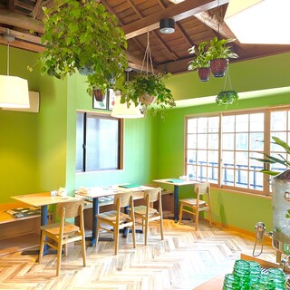 A relaxing space with soothing greenery that takes advantage of the best of Kawagoe