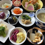 野歩ほん - ボリューム満点の料理