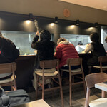 Ramen Hachino Ashiha - 店内カウンター席❗️