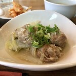 ベジラボ - 日替わりおばんざい：白菜と豚だんご煮