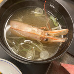 Sushidokoro Tsukijiya - 【’23.2】お味噌汁は海老の尾頭入り