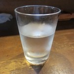 Hato ya - 考えて 飲みはじめたる一合の 二合の酒の 夏の夕暮れ